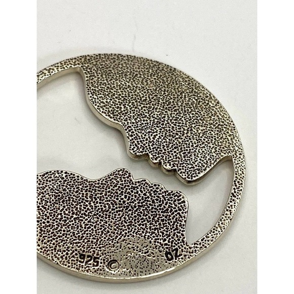 925 Sterling Silver Pendant Black Enamel Two Faces 5.21g - Picture 3 of 5
